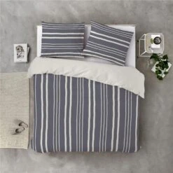 Byrklund - Dekbedovertrek Steady Stripes - 140x220 Cm - Blauw -Winkel Voor Premium Beddengoed 1000012900 0102