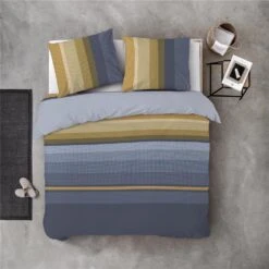 Byrklund - Dekbedovertrek Golden Stripes - 240x220 Cm - Okergeel 7 Byrklund - Dekbedovertrek Golden Stripes - 240x220 Cm - Okergeel -Winkel Voor Premium Beddengoed 1000012945 0102