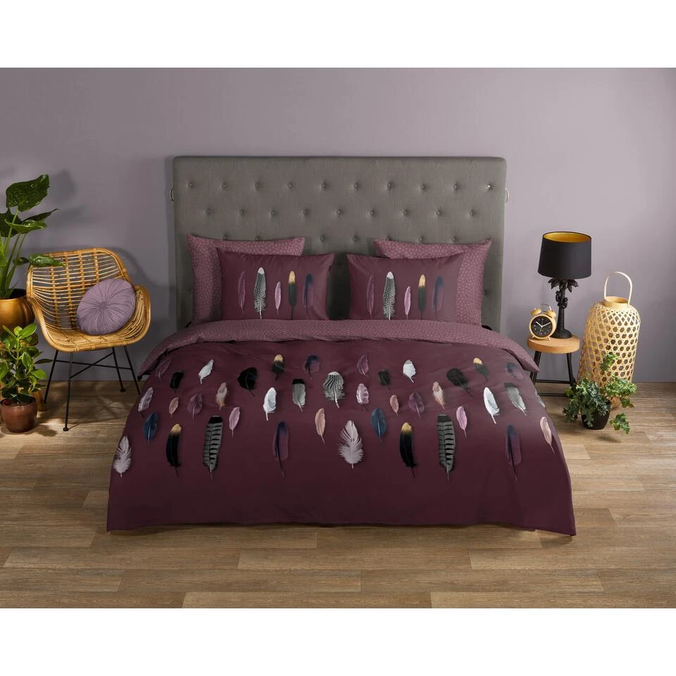 Good Morning Dekbedovertrek "Feathers" - Rood - (240x220 Cm) 4 Good Morning Dekbedovertrek "Feathers" - Rood - (240x220 Cm) - Afbeelding 2