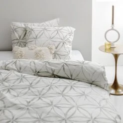 Cinderella Isolde - Dekbedovertrek - Katoen - 140x200/220 Cm - Off White 7 Cinderella Isolde - Dekbedovertrek - Katoen - 140x200/220 Cm - Off White -Winkel Voor Premium Beddengoed 1000055076 0101