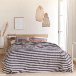 Ariadne At Home Dekbedovertrek Knit Stripes Black/White-2-persoons (200 X 200... -Winkel Voor Premium Beddengoed 1000057337 0102