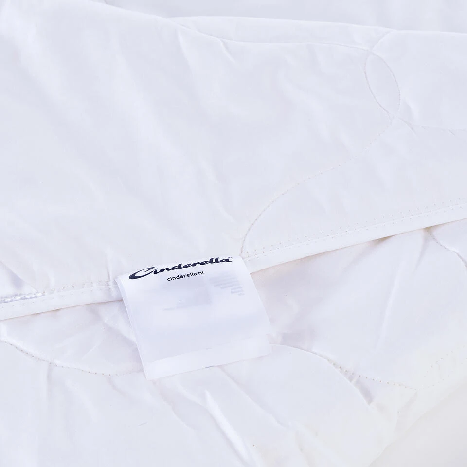 Cinderella Bamboo - Bamboe Zomer Dekbed - 260x220 Cm 4 Cinderella Bamboo - Bamboe Zomer Dekbed - 260x220 Cm - Afbeelding 2