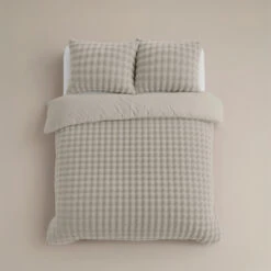 Dekbedovertrek 140x220 – Pompom Design & Warm Flanel Fleece - Beige -Winkel Voor Premium Beddengoed 929cb128ba124f07bd59972715b43f17 1