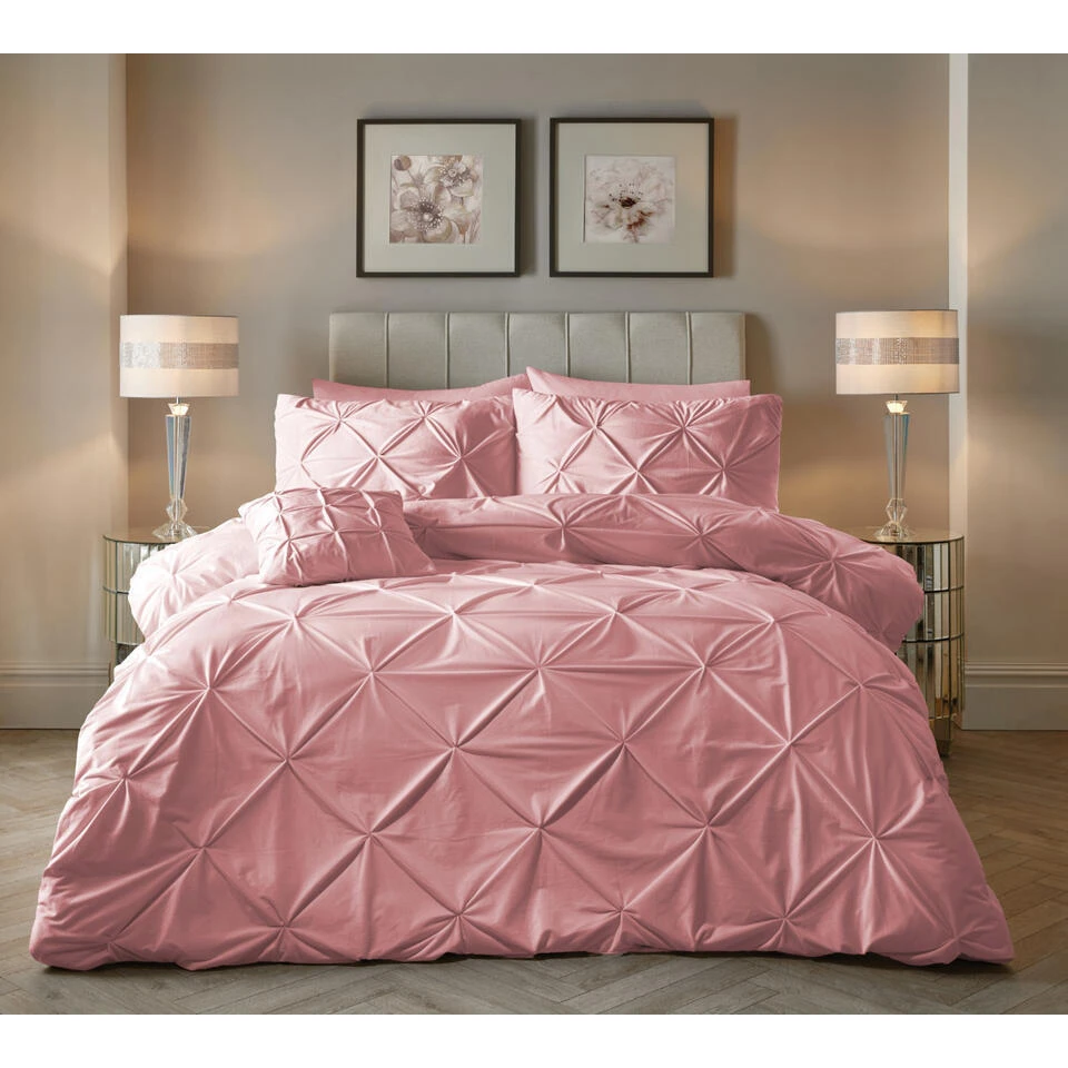 Dekbedovertrek Velvet 200x220 – Fluweelzacht & Luxe Pintuck Design 7 Dekbedovertrek Velvet 200x220 – Fluweelzacht & Luxe Pintuck Design - Afbeelding 5